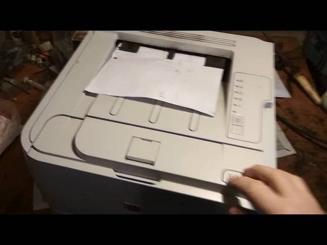 Почему принтер не захватывает или не видит бумагу?