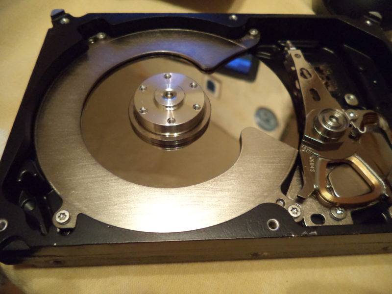 Как снять жесткий диск с компьютера - подробная информация