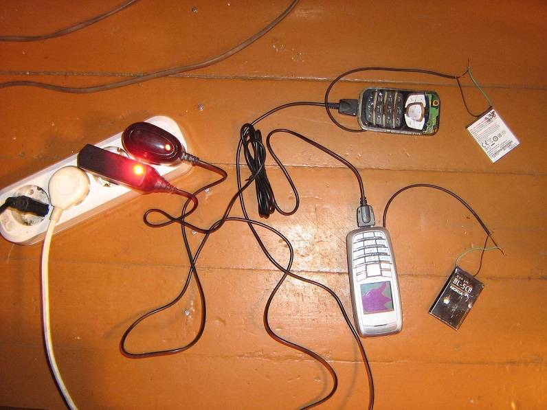 Как зарядить телефон без зарядного устройства? как зарядить телефон без зарядки со сломанным гнездом? как сделать зарядное устройство для телефона?