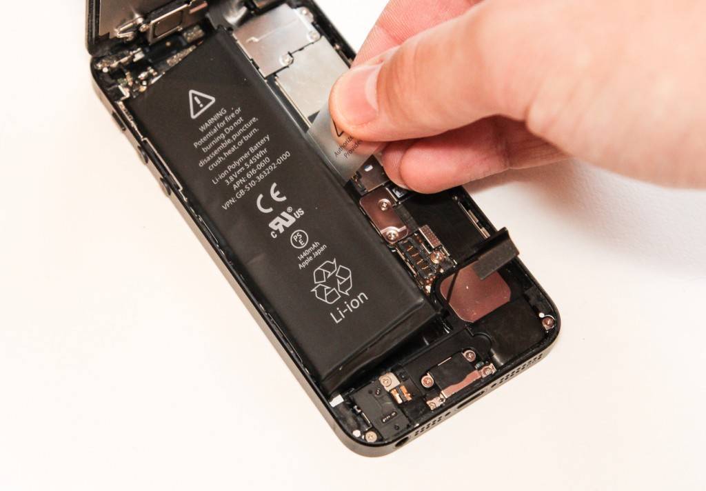 При какой ёмкости нужно менять аккумулятор iphone на новый | appleinsider.ru