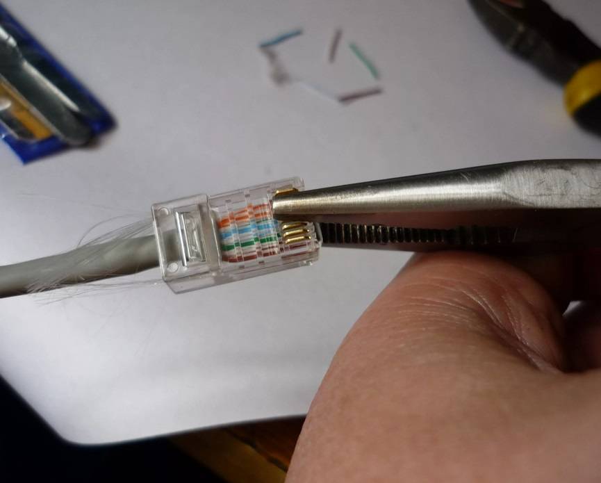 Как обжать кабель RJ-45 для Интернета дома