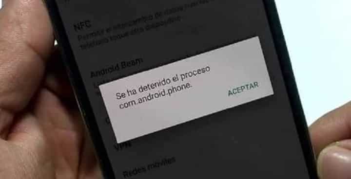 В приложении com.android.phone произошла ошибка, как исправить?