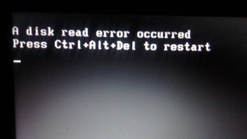Ошибка при включении компьютера – a disk read error occurred