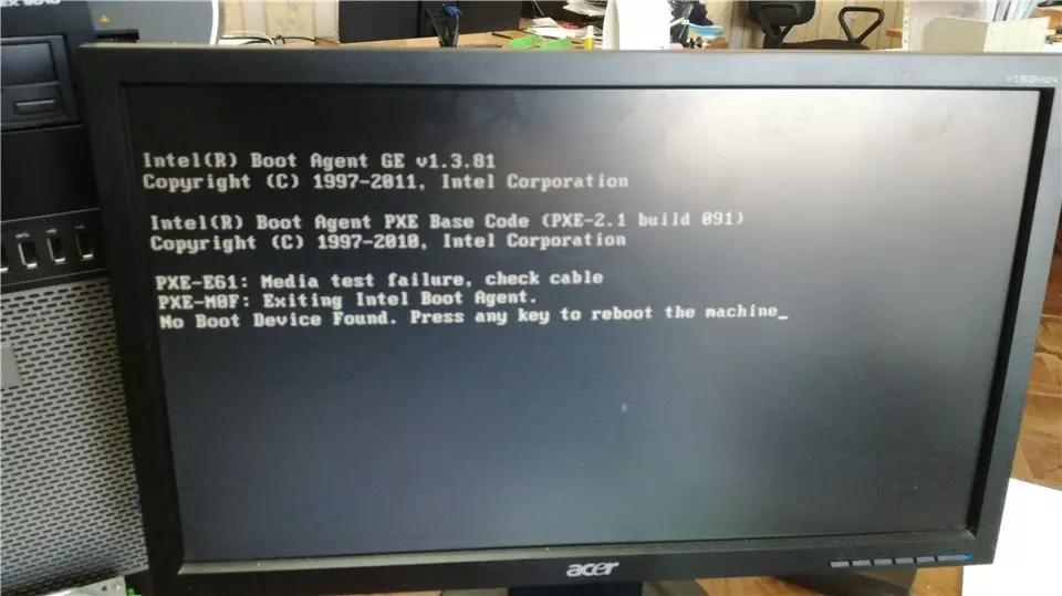 No bootable device hit and key