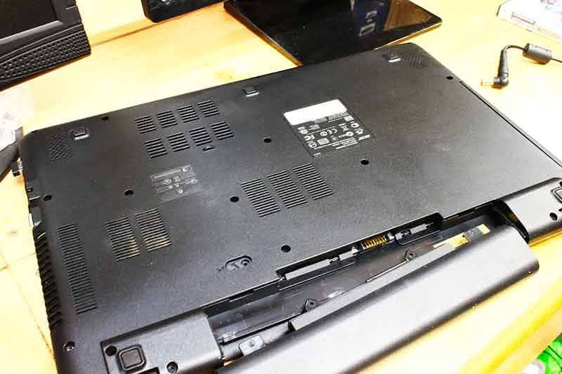Причины, почему ноутбук не включается от сети без батареи и как это исправить