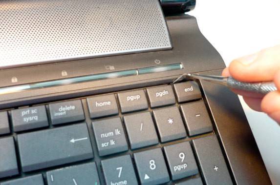 Как почистить клавиатуру на ноутбуке или компьютере дома
